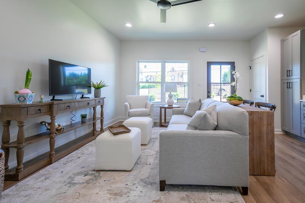 1205 Sole Cove