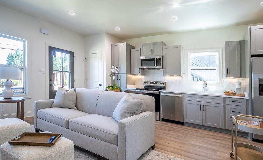 1205 Sole Cove