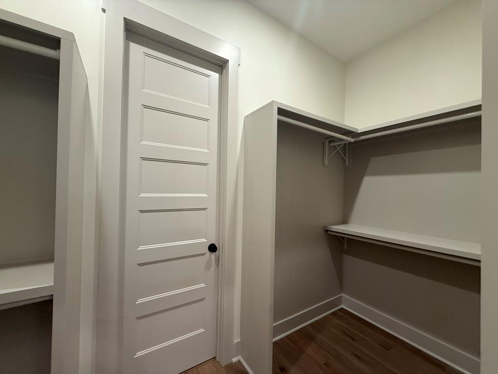 382 Dowsett Avenue