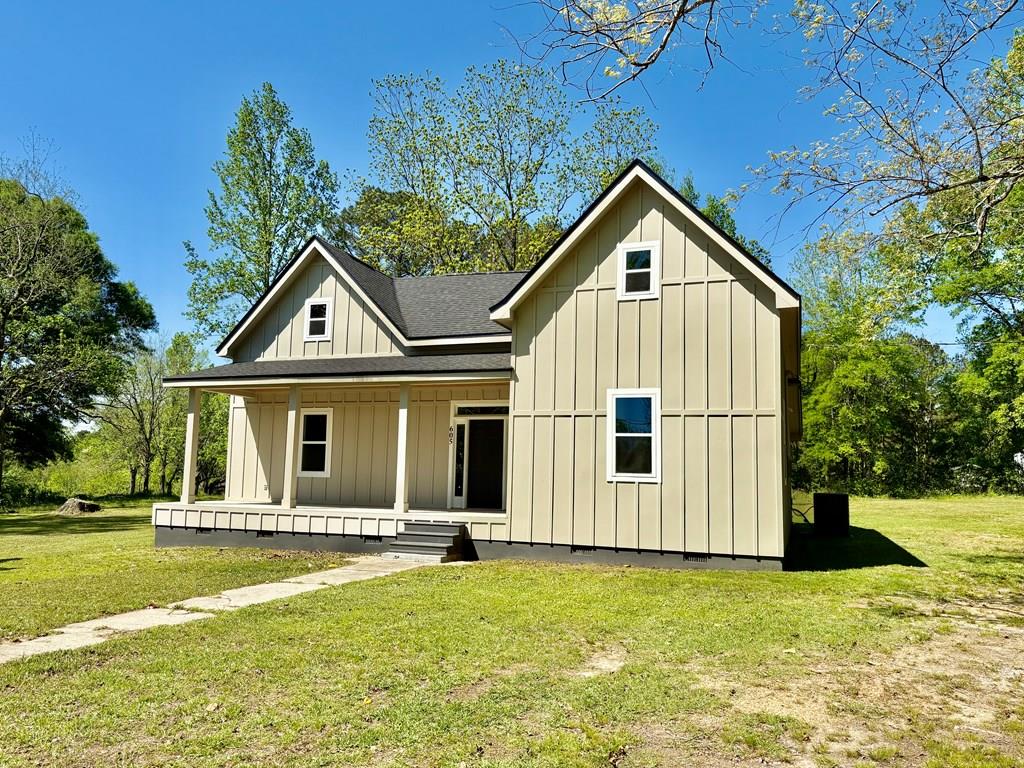 605 North Main Street