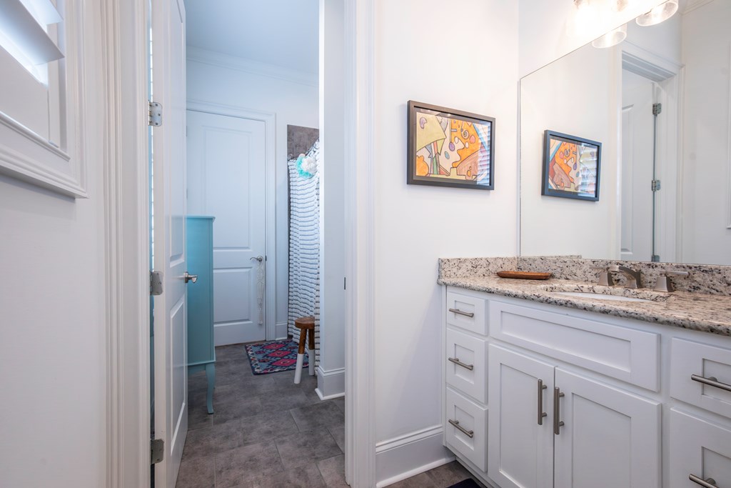 226 Persimmon Ln