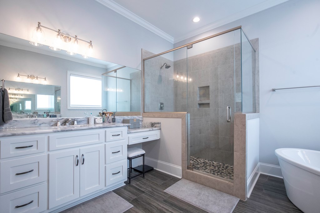 226 Persimmon Ln