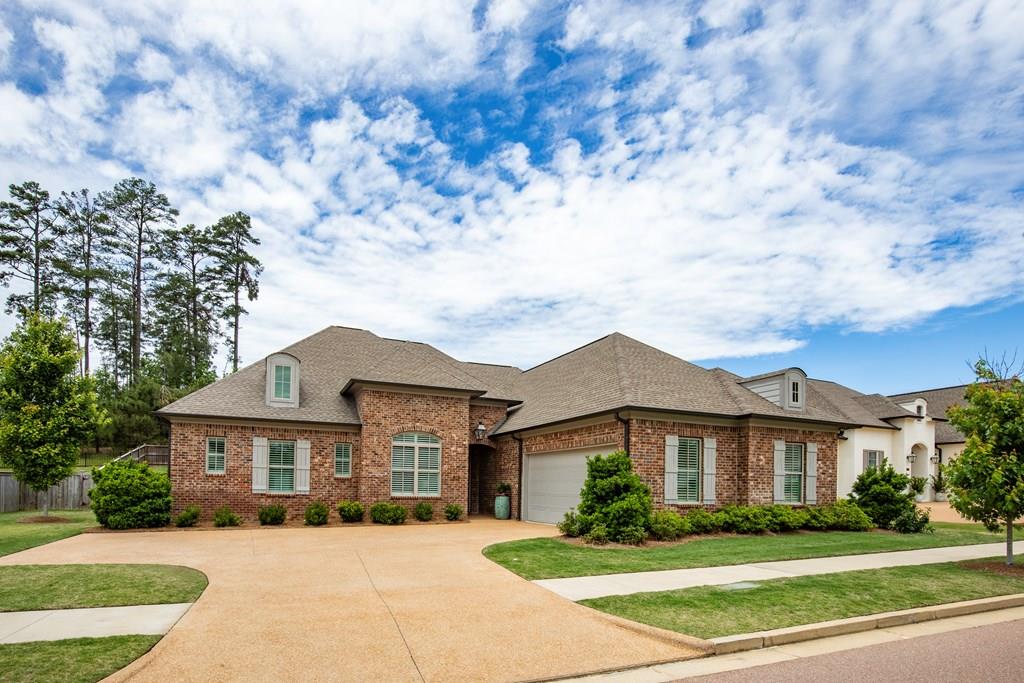226 Persimmon Ln