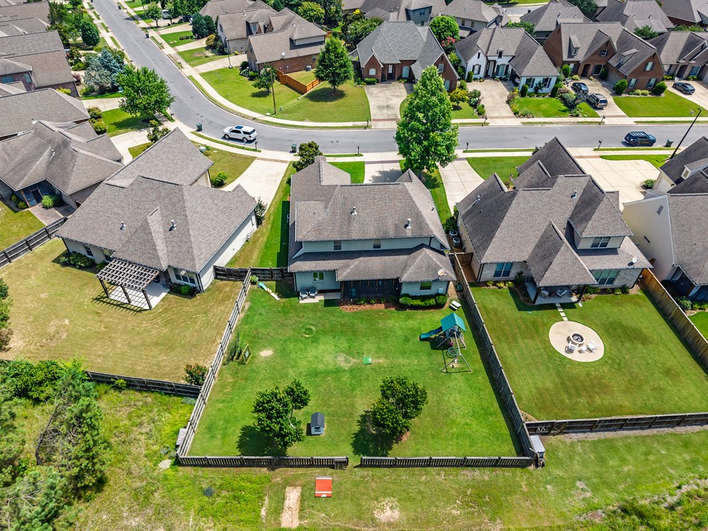 332 Windsor Drive N
