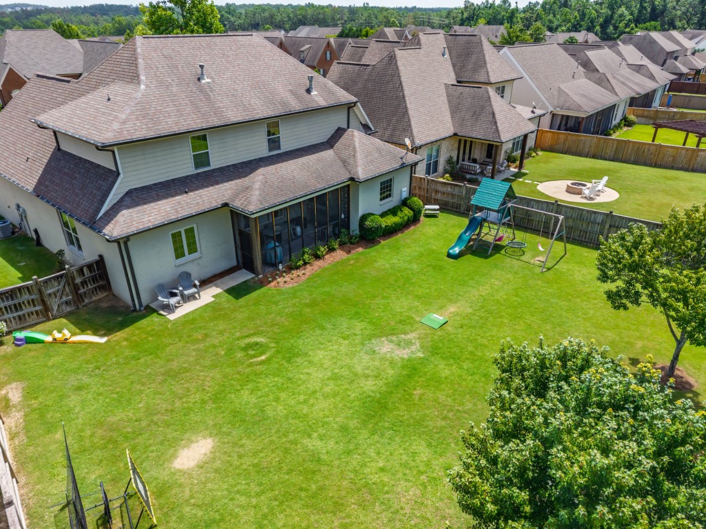 332 Windsor Drive N