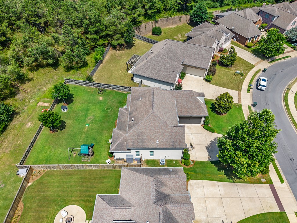 332 Windsor Drive N
