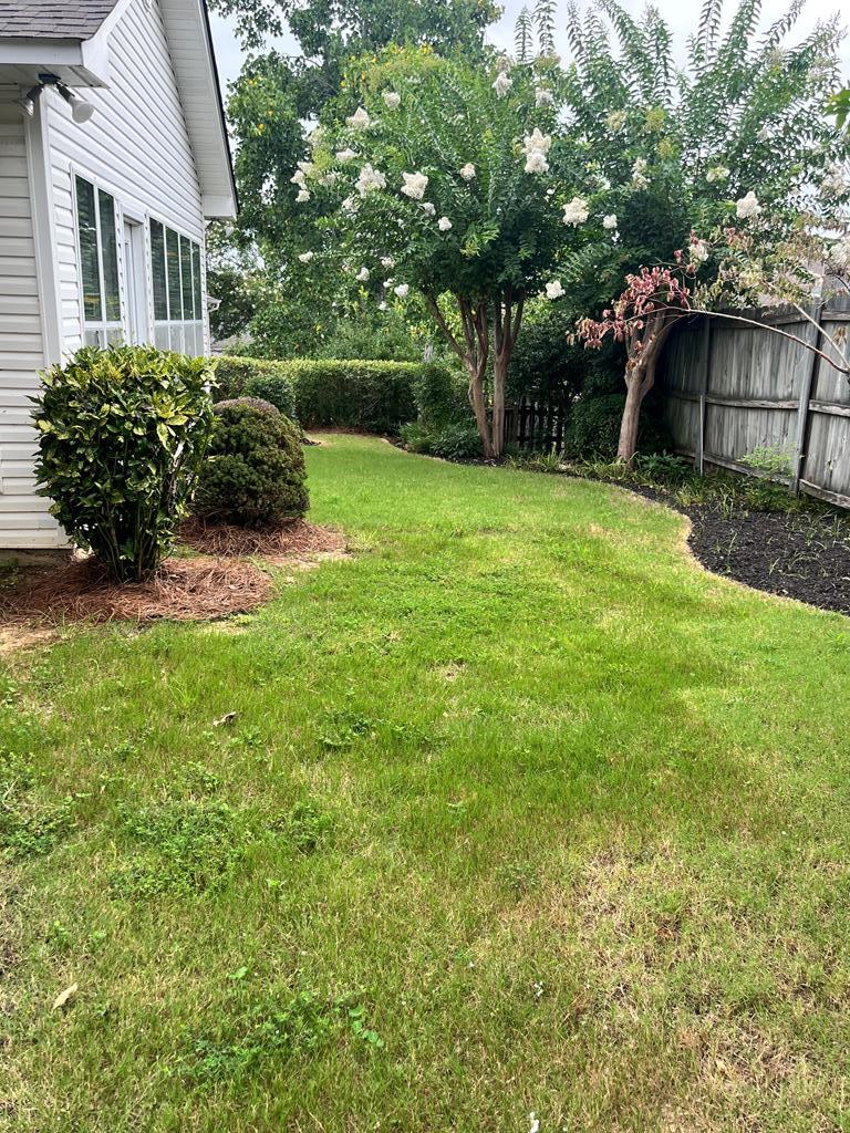1211 Azalea Cove