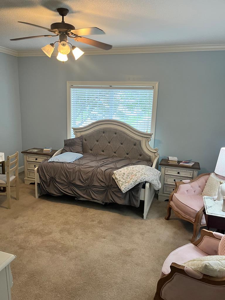 1211 Azalea Cove