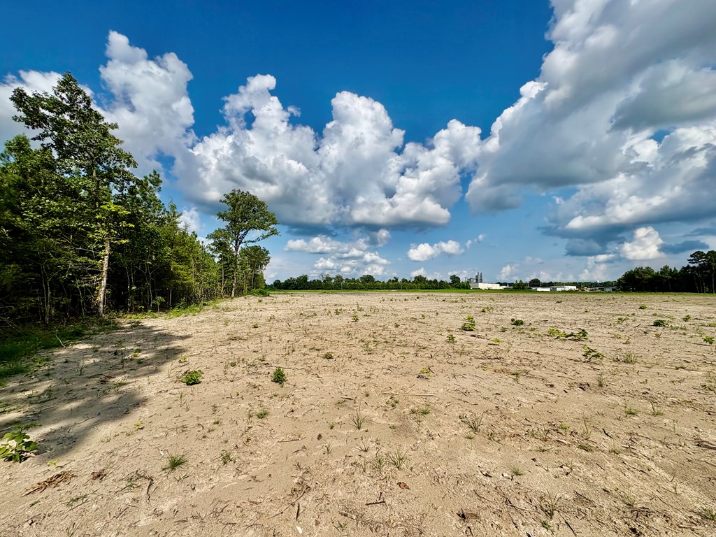 000 Industrial Park Drive / Cr 210