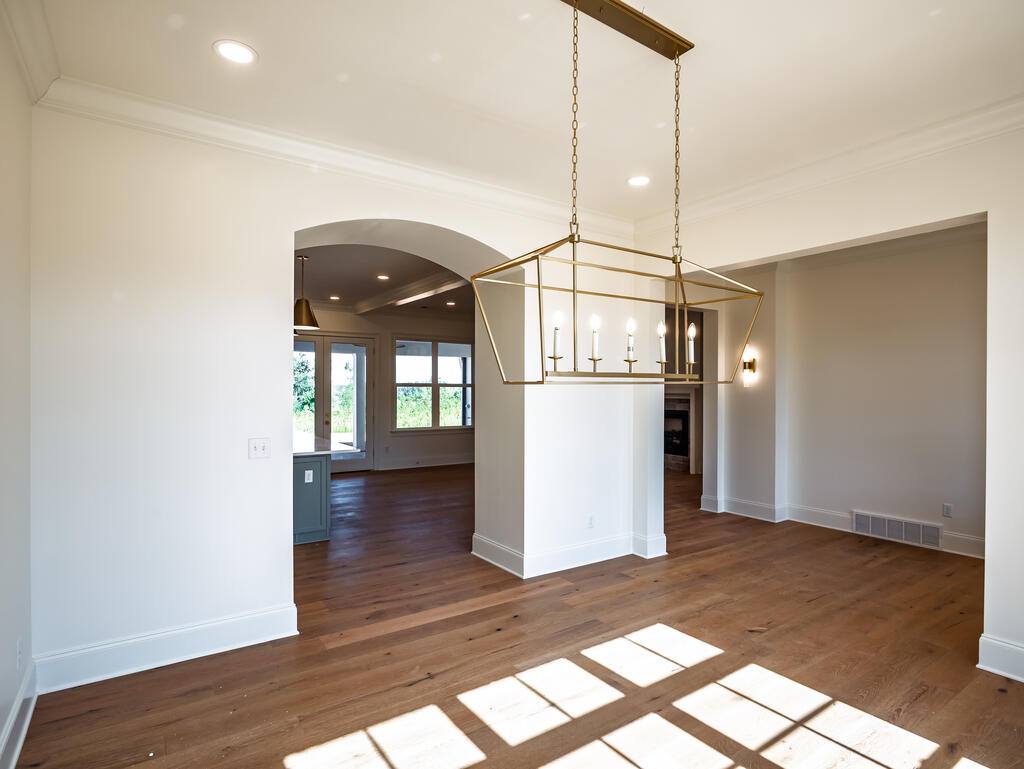 2003 Crestwood Drive