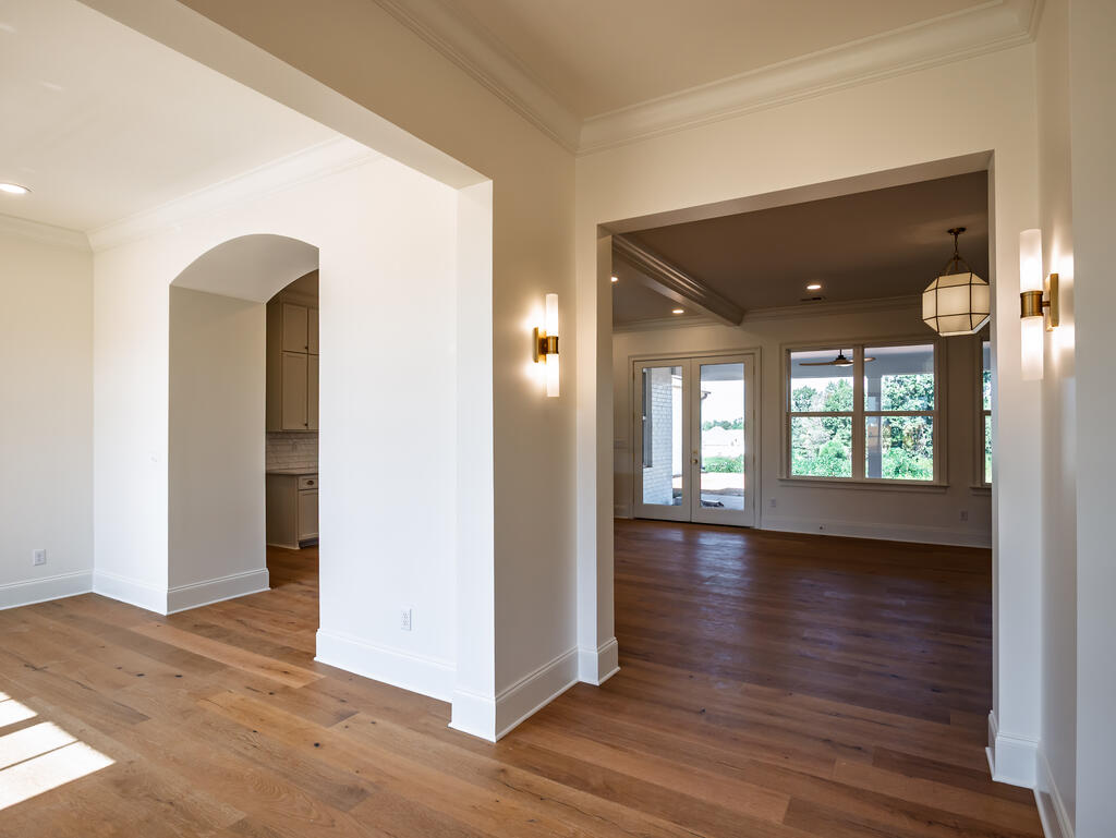 2003 Crestwood Drive