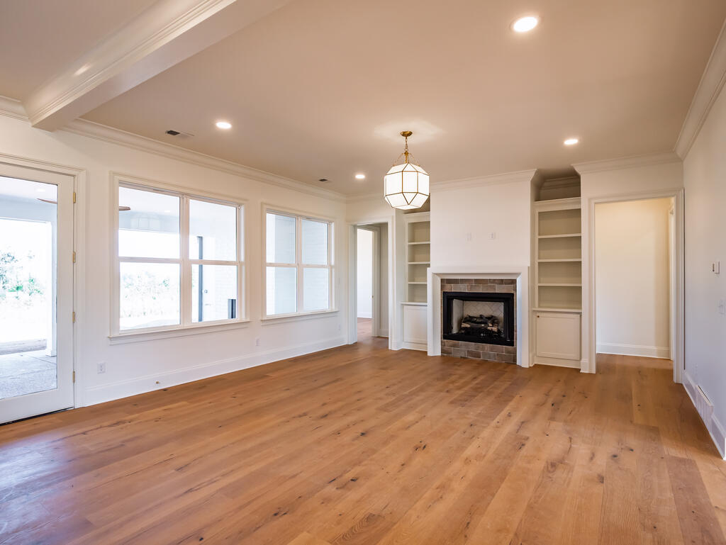 2003 Crestwood Drive