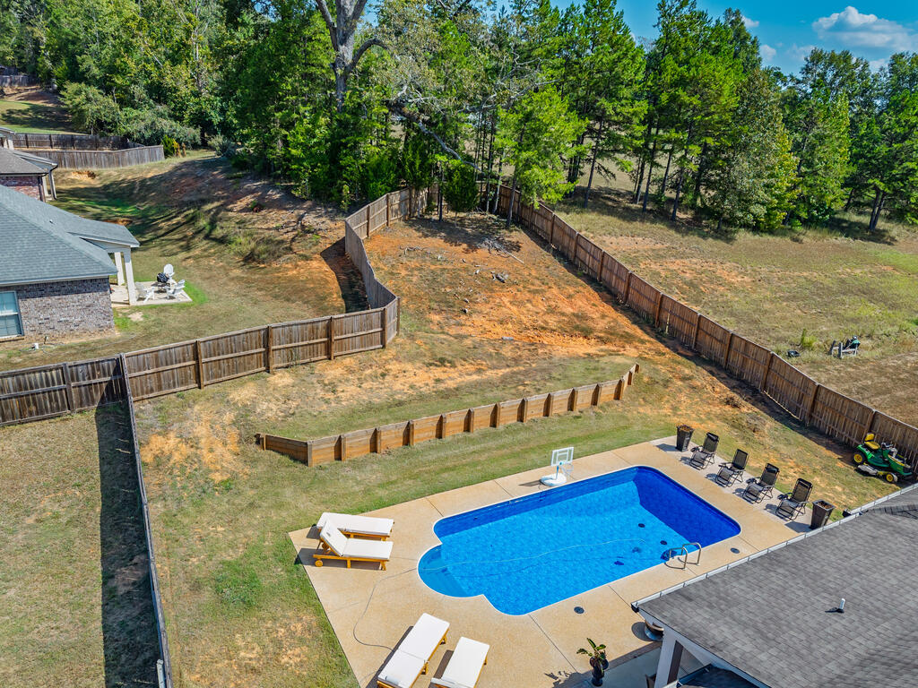 1014 Pebble Creek Drive