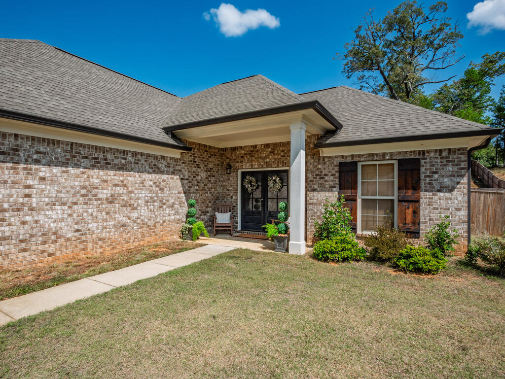 1014 Pebble Creek Drive