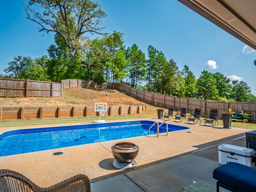 1014 Pebble Creek Drive