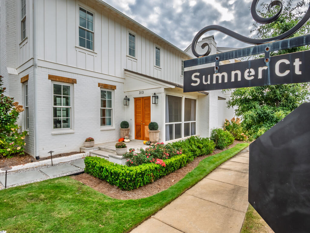 313 Sumner Ct