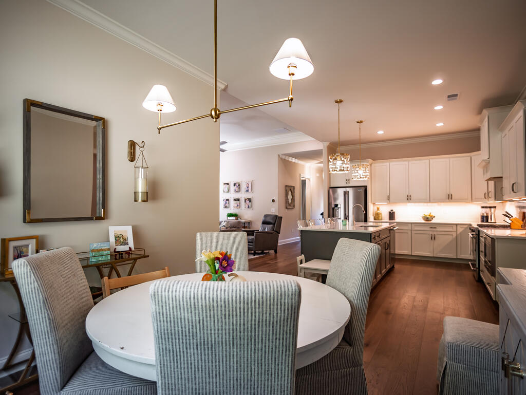 659 Centerpointe Cove