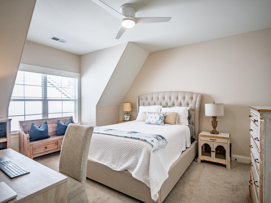 659 Centerpointe Cove
