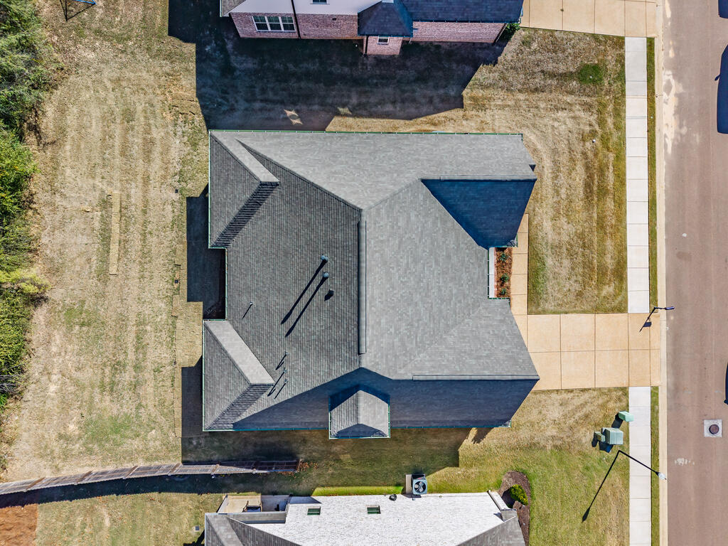 659 Centerpointe Cove