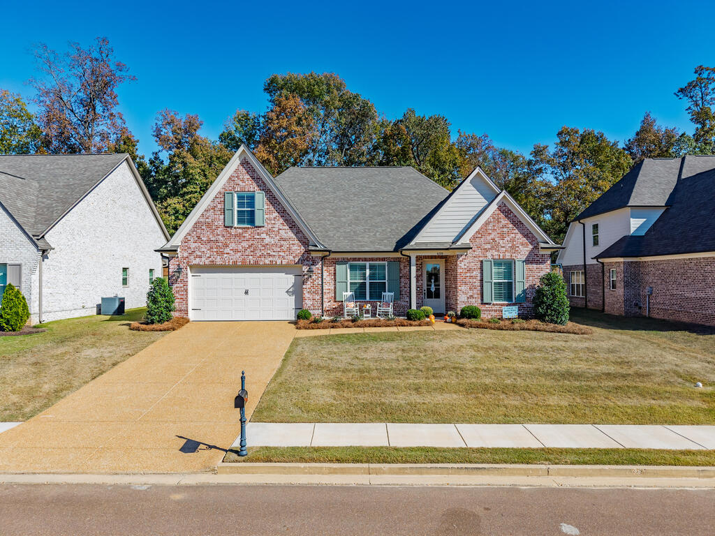 659 Centerpointe Cove