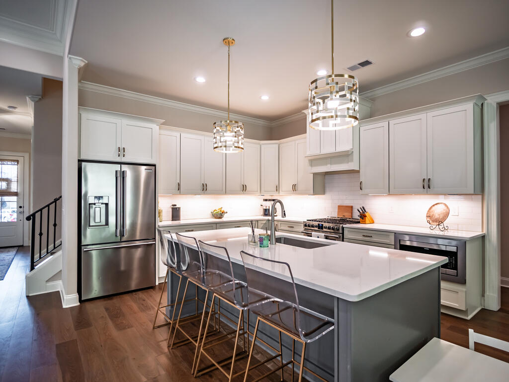 659 Centerpointe Cove
