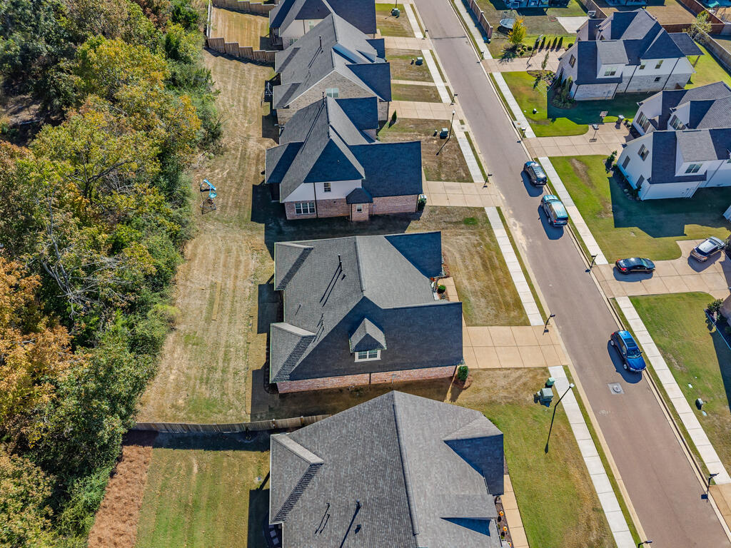 659 Centerpointe Cove