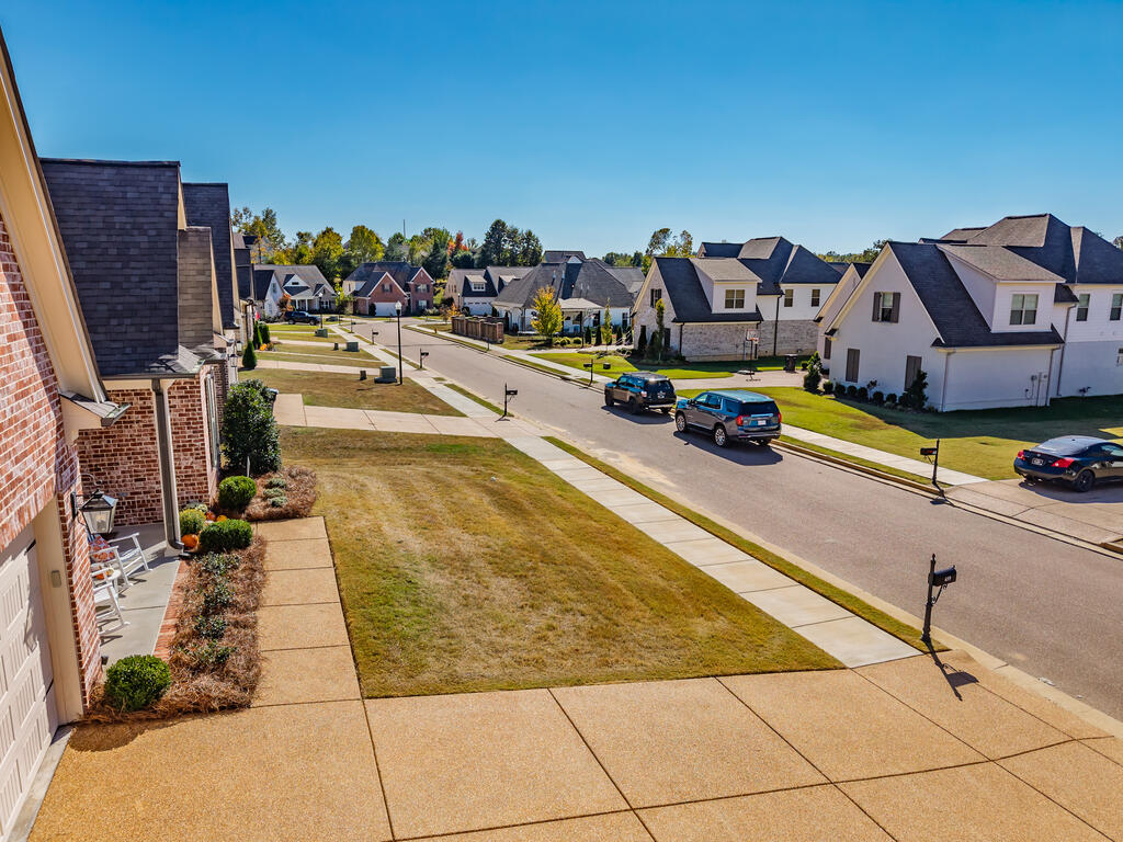 659 Centerpointe Cove