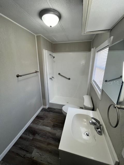 141 OLEANDER AVE