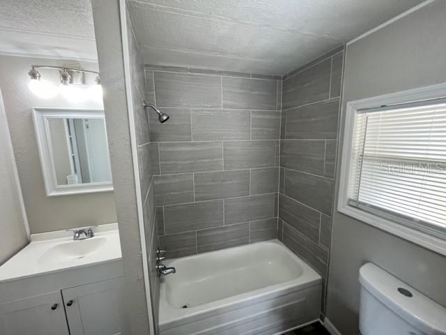141 OLEANDER AVE