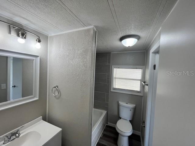 141 OLEANDER AVE