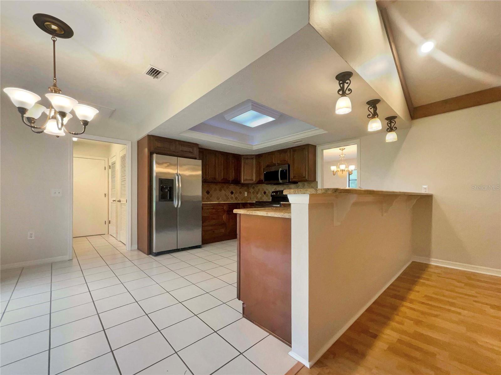 2715 GOLF HEIGHTS CIR