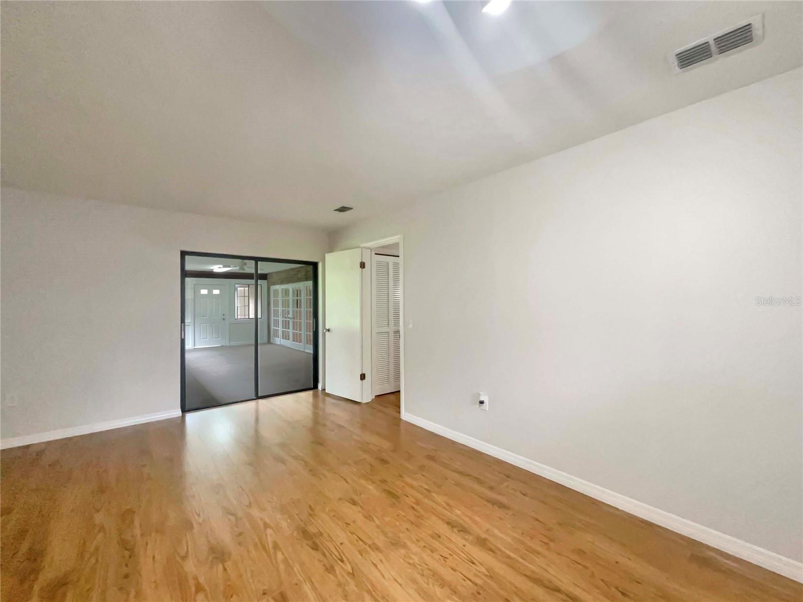 2715 GOLF HEIGHTS CIR