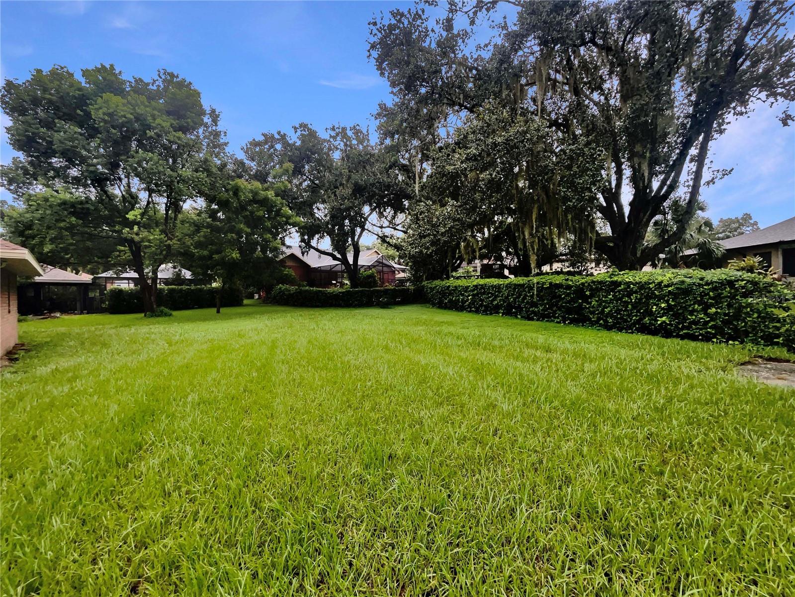 2715 GOLF HEIGHTS CIR