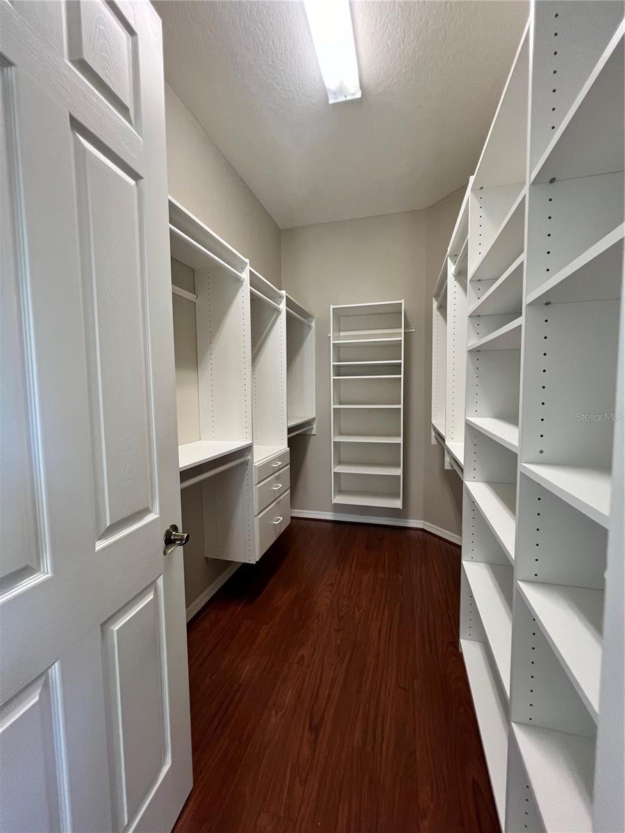 12143 MAPLE RIDGE DR