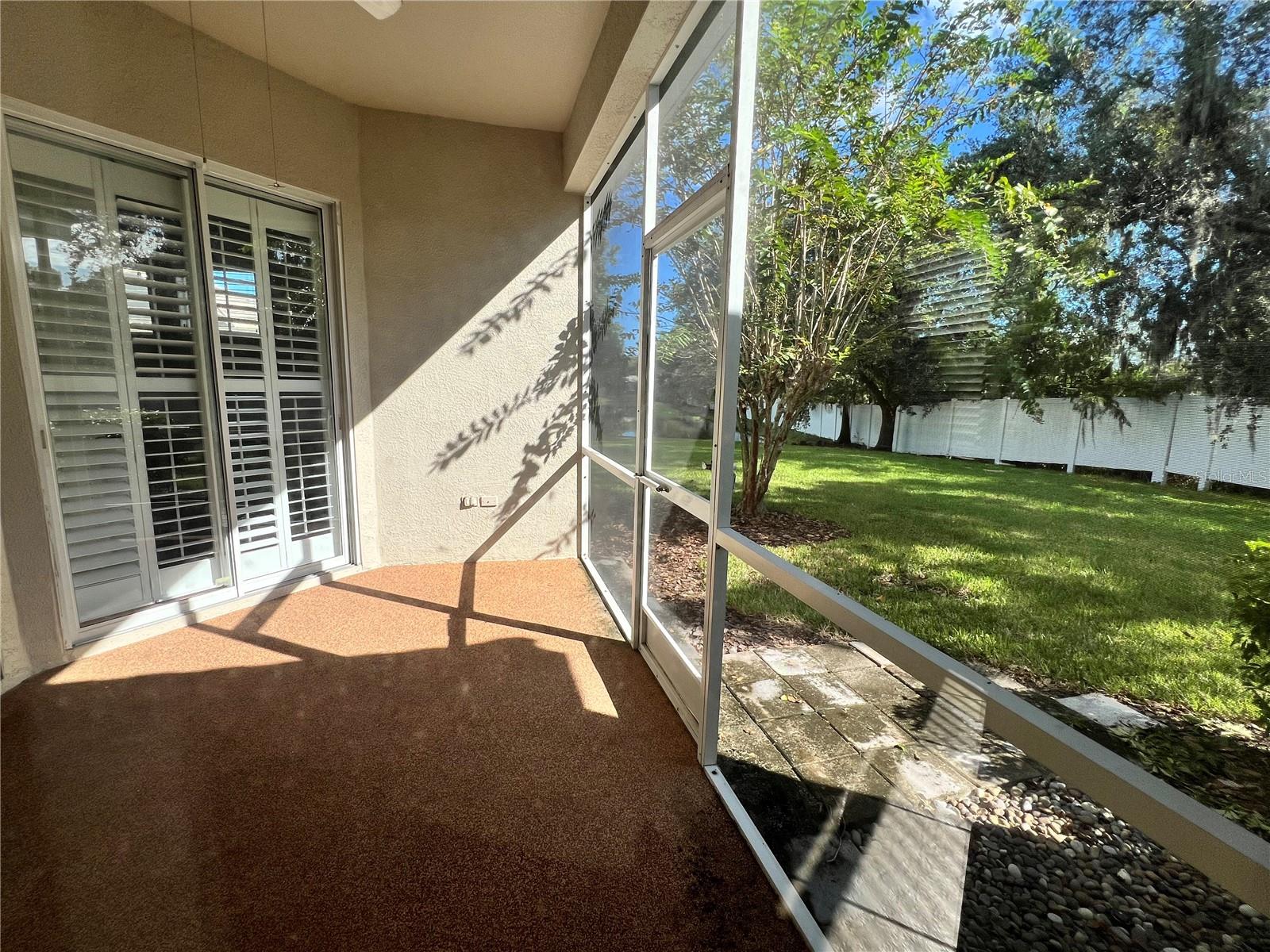 12143 MAPLE RIDGE DR