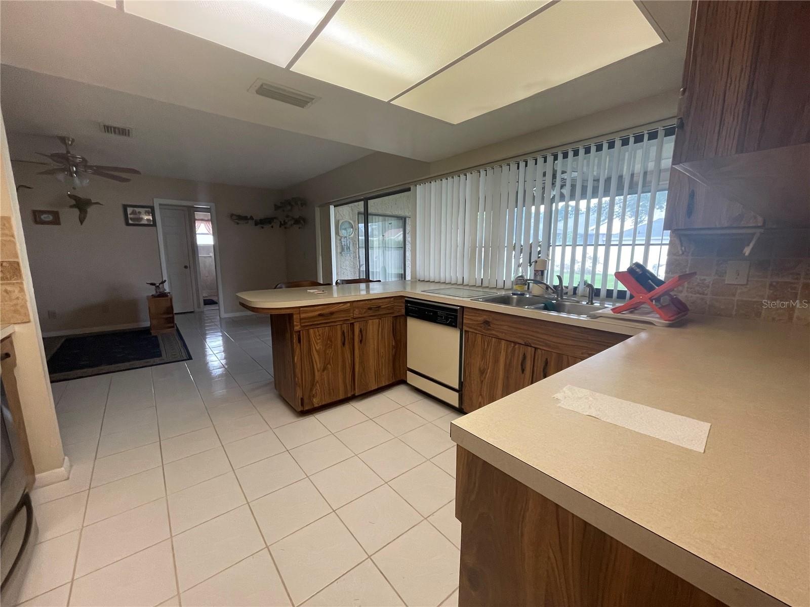4425 MOHICAN TRL