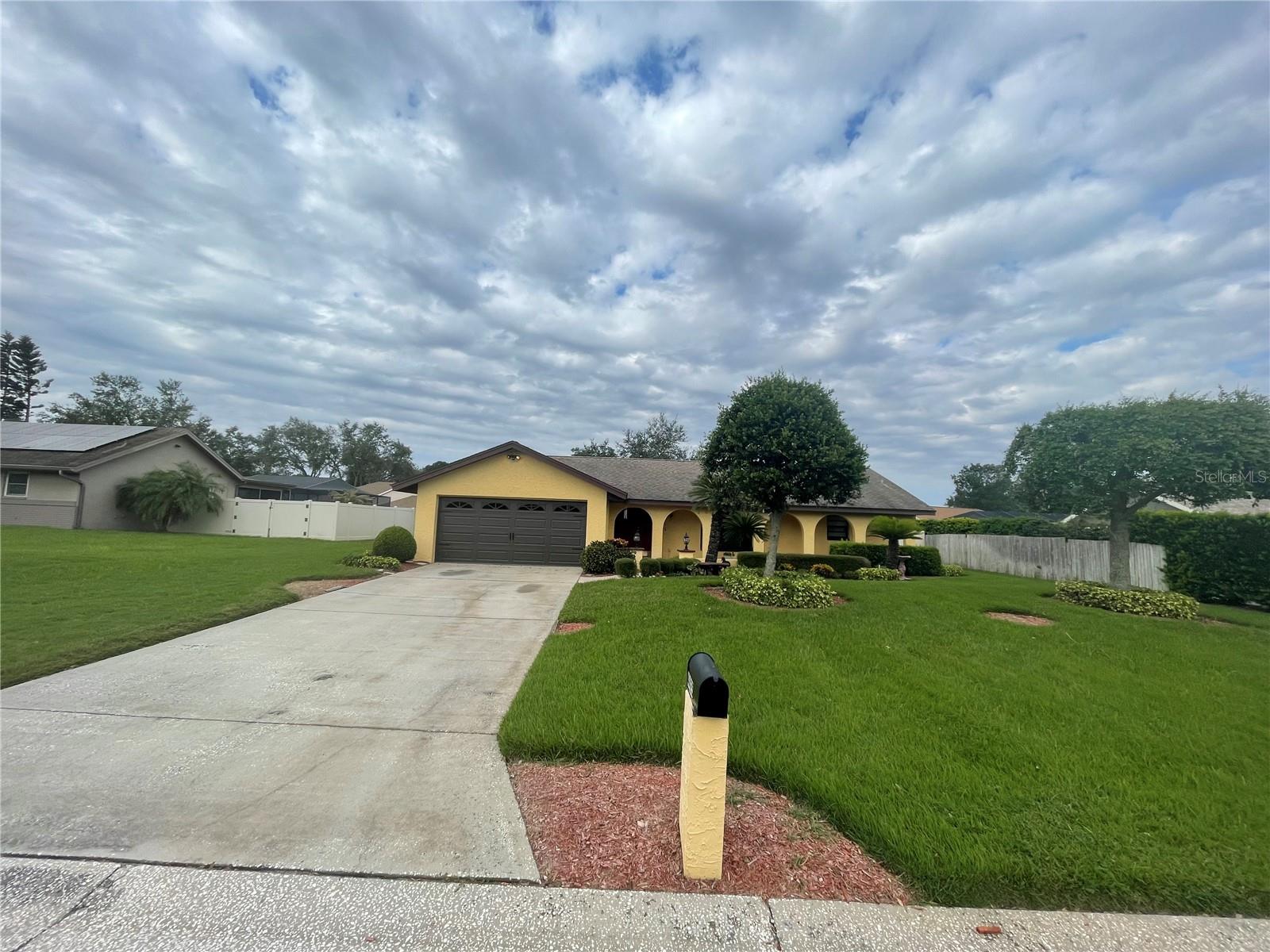 4425 MOHICAN TRL