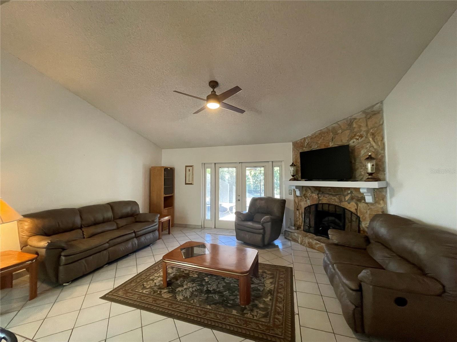 1309 PEACHFIELD DR