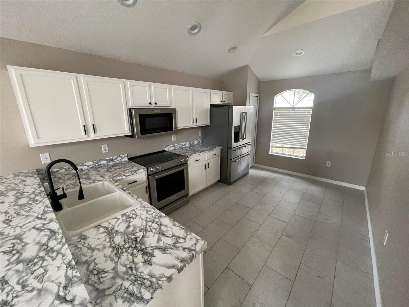 7533 MERCHANTVILLE CIR