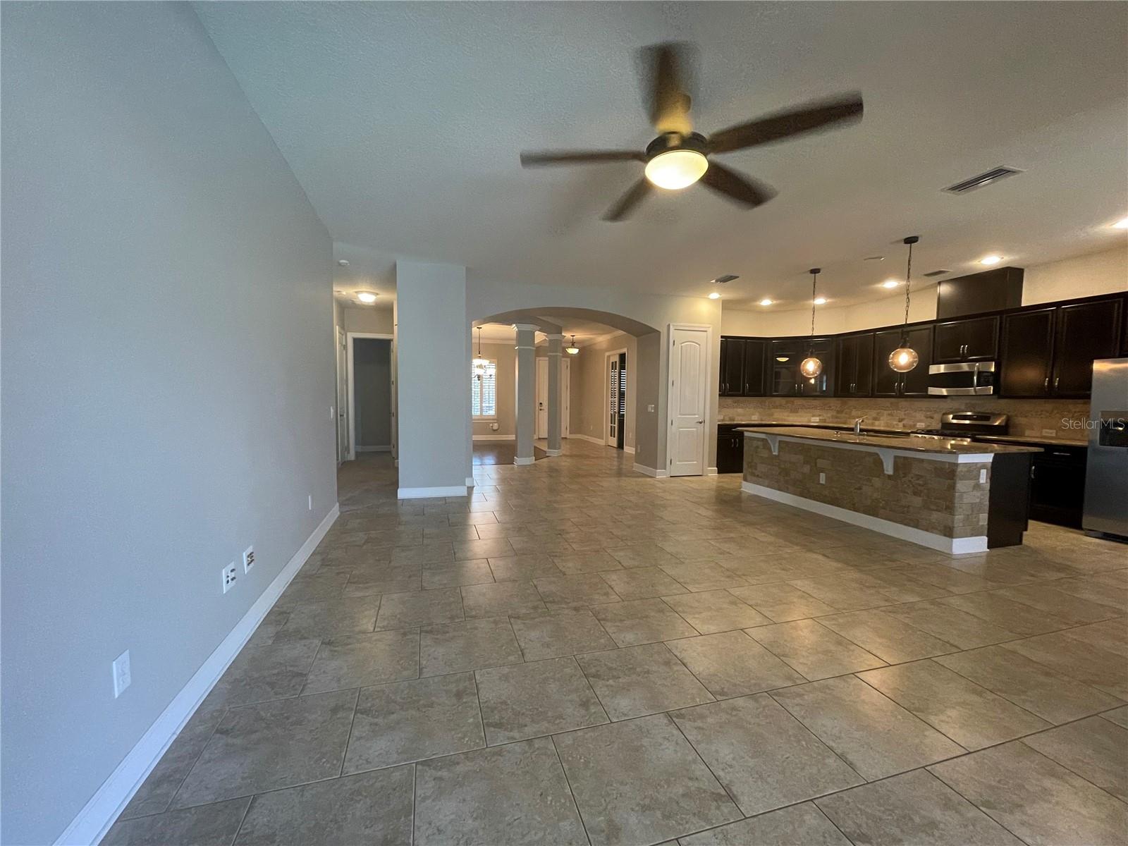 5927 CHURCHSIDE DR