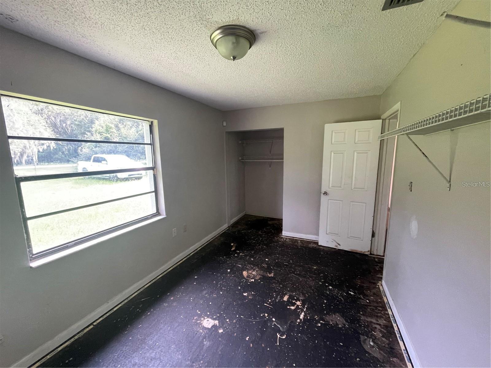 9707 LITHIA PINECREST RD