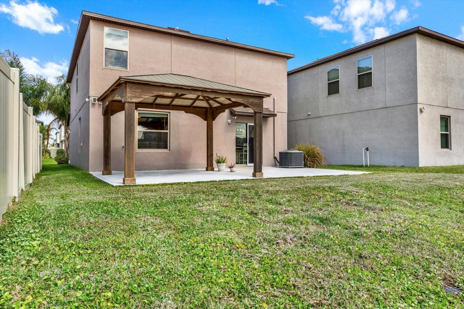 10207 SUMMER KISS AVE