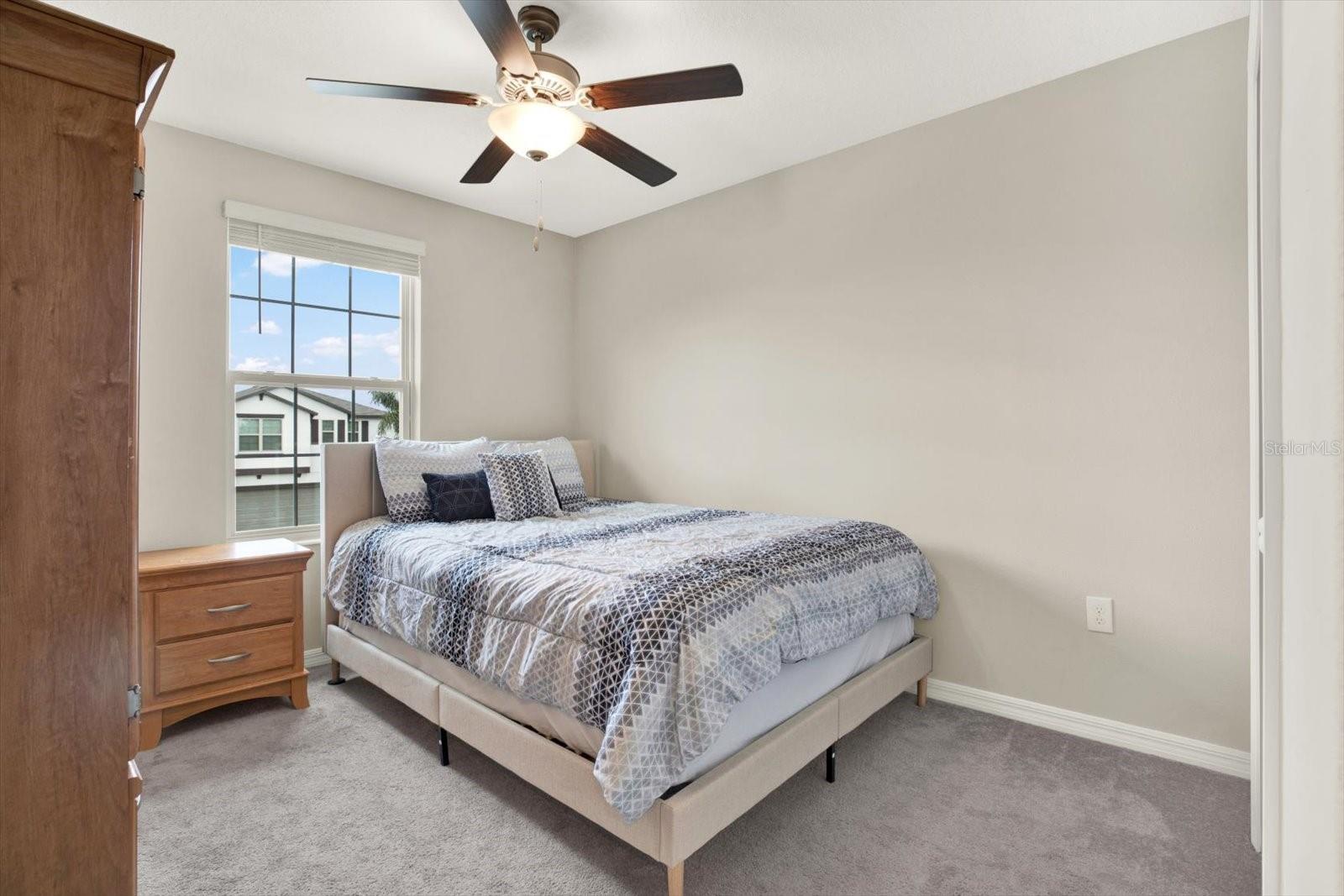 10207 SUMMER KISS AVE