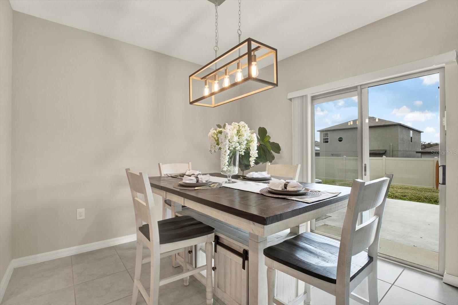 10207 SUMMER KISS AVE