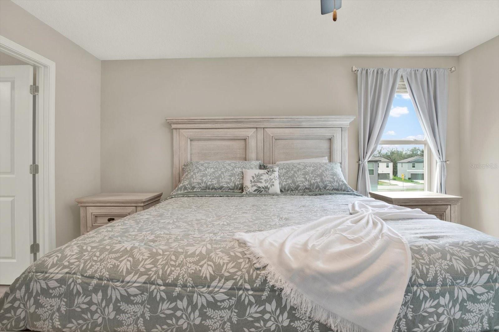 10207 SUMMER KISS AVE