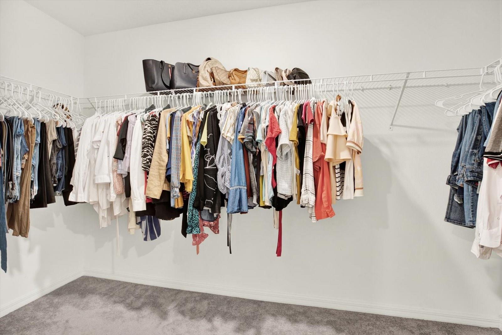 10207 SUMMER KISS AVE