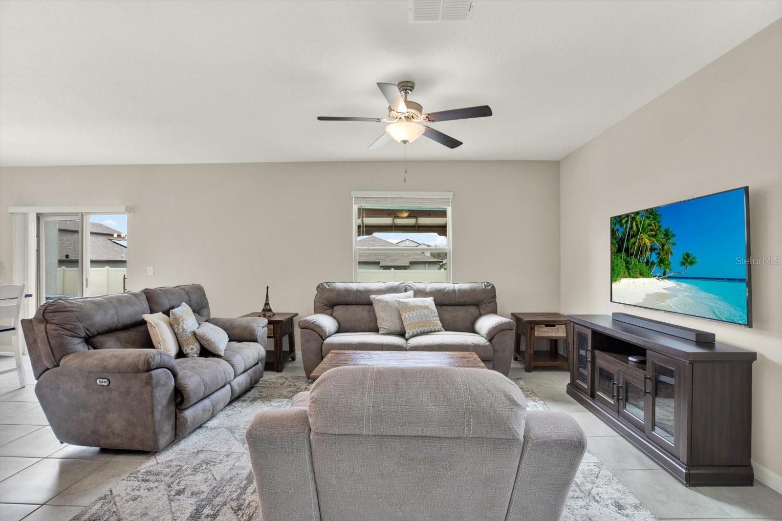 10207 SUMMER KISS AVE