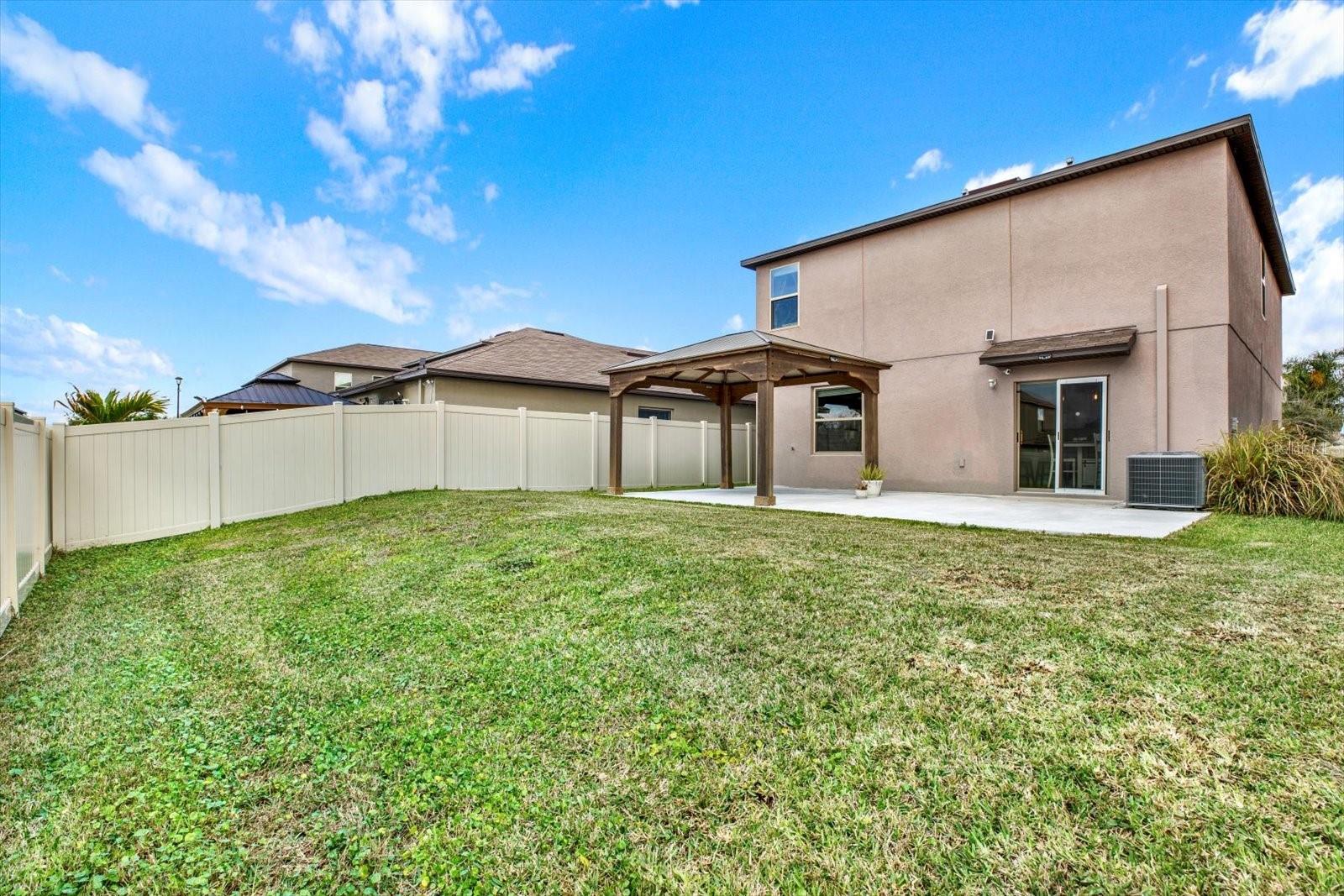 10207 SUMMER KISS AVE