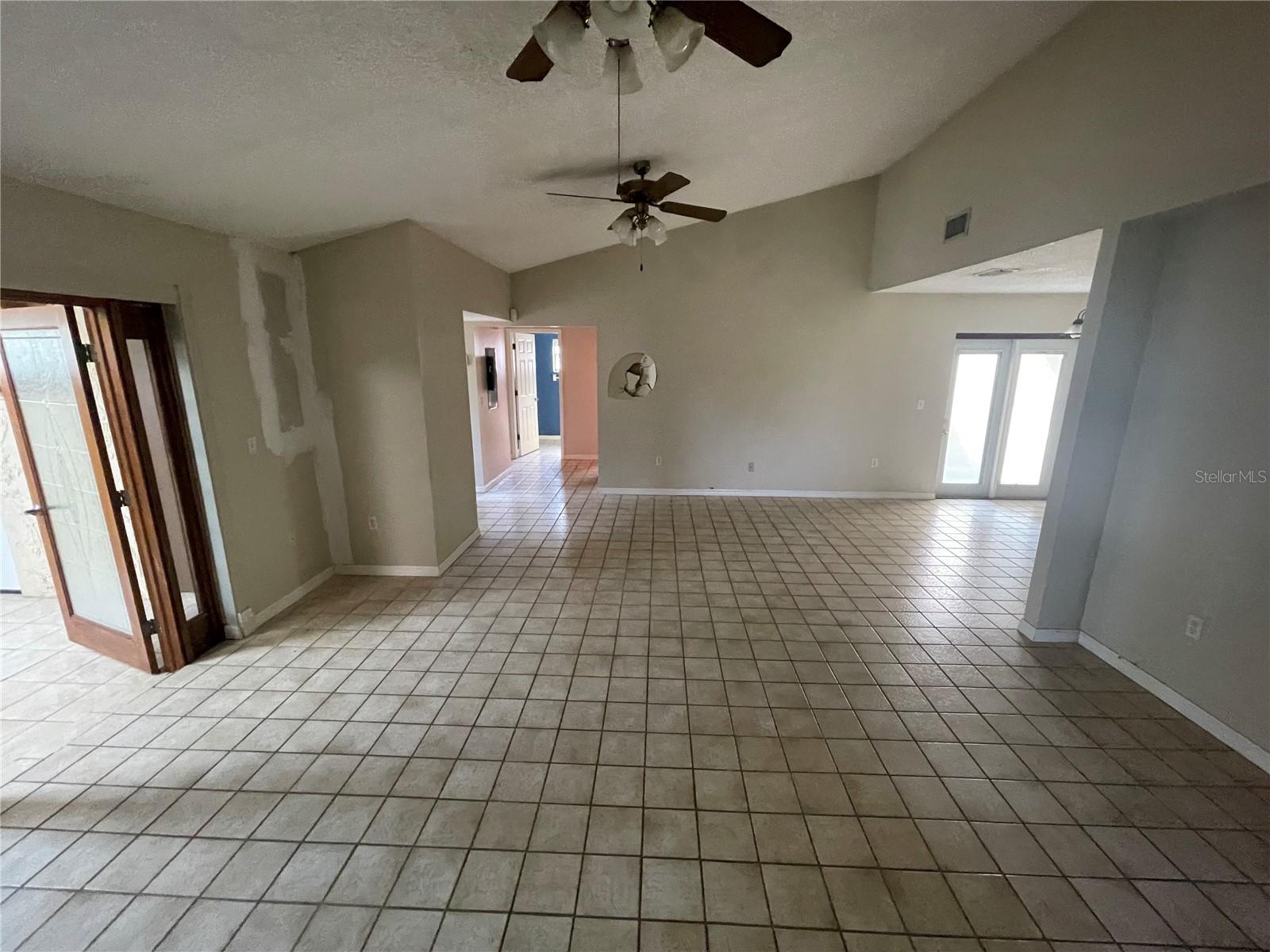 1880 N CRYSTAL LAKE DR #65