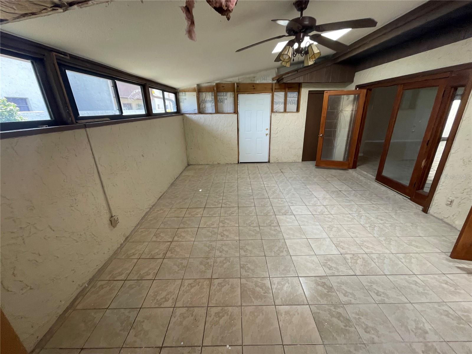 1880 N CRYSTAL LAKE DR #65